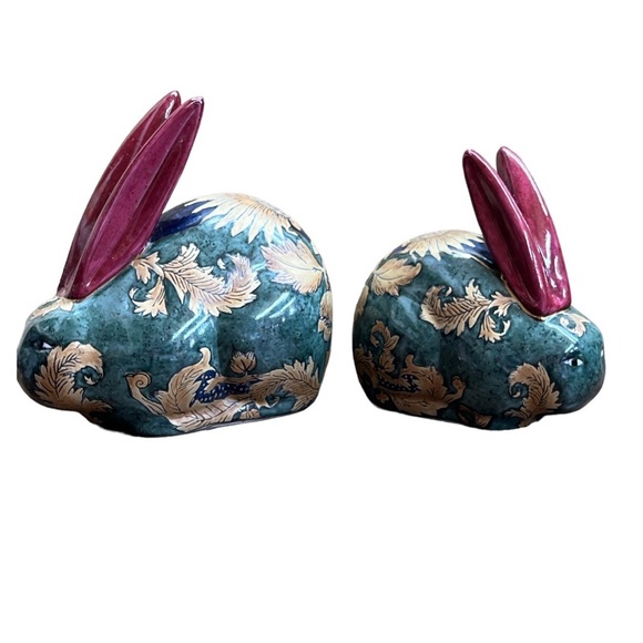 Vintage Oriental Set of Bunnies Decor - Picture 6 of 10